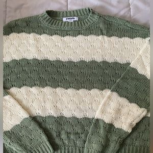 TILLYS WOMEN WOOL CREWNECK, XS